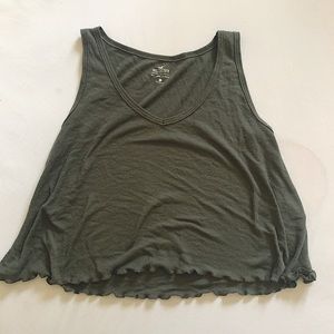 V neck cropped tank